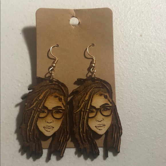 Sister Girl Earrings - Picture 1 of 2